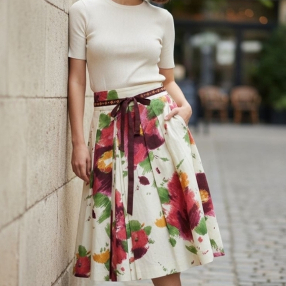 Bandolino Petite Floral Watercolor Pleated Skirt – Size 8P